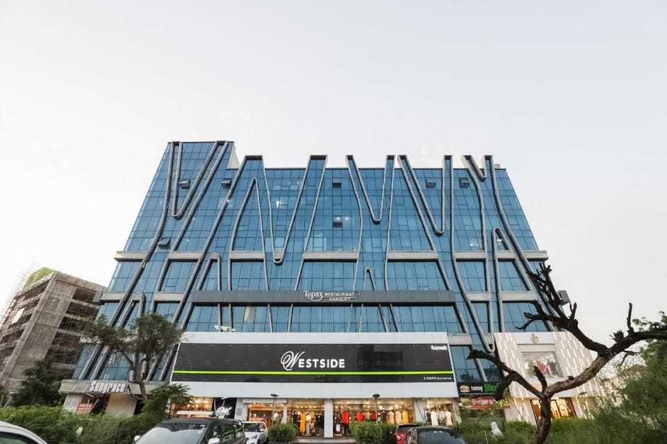 Super Hotel O Chandkheda Ahmedabad Hotel in Ahmedabad