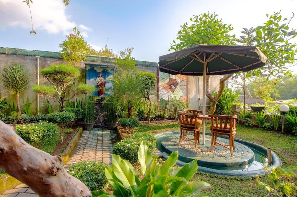 OYO 1355 Griya Wismono Homestay Hotel in Special Region of Yogyakarta