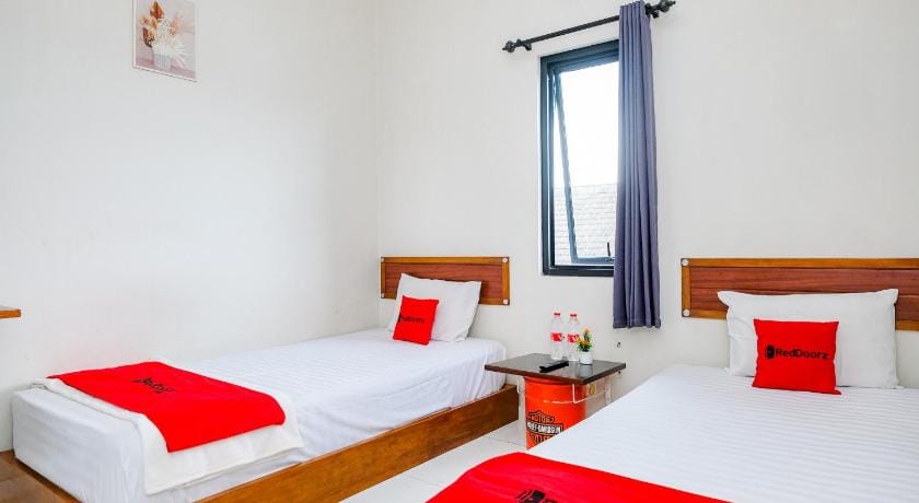 RedDoorz Syariah Near Stasiun Purwokerto Hotel in Indonesia