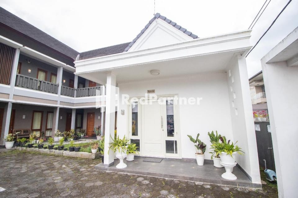 Griya Damai Syariah Yogyakarta Mitra RedDoorz Hotel in Special Region of Yogyakarta