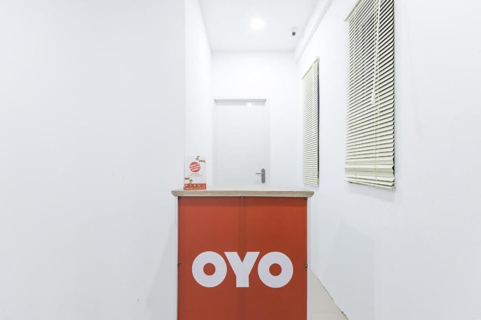 OYO 907 Wisma Cakung Hotel in Jakarta