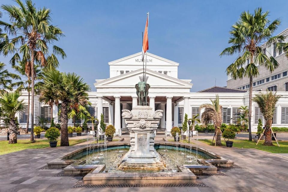 KoolKost near Universitas BINUS Anggrek Hotel in Jakarta