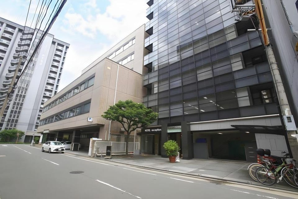N.33 Hakata Sta. East Apartment in Fukuoka