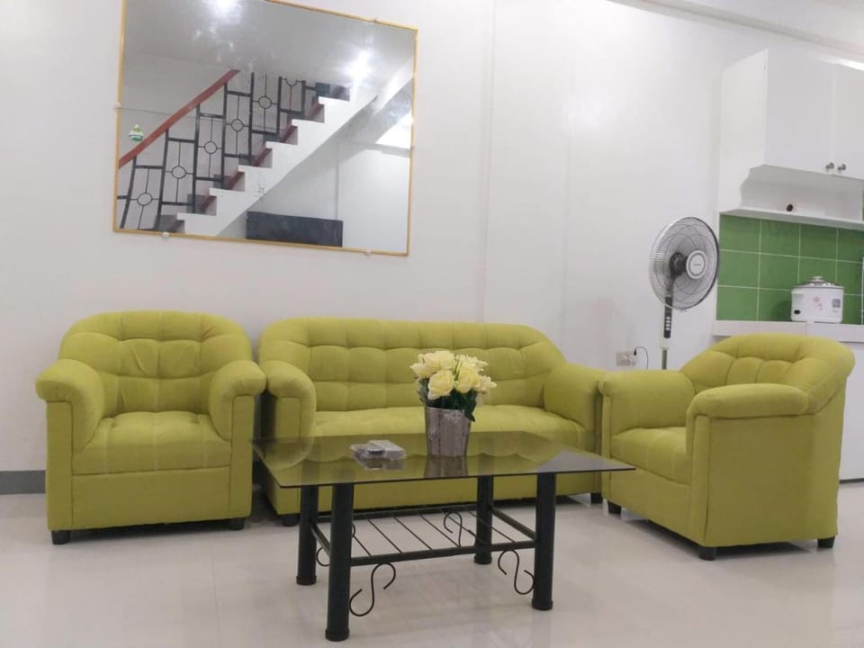 Diodeth's Holiday Apartments Vacation rental in Caraga