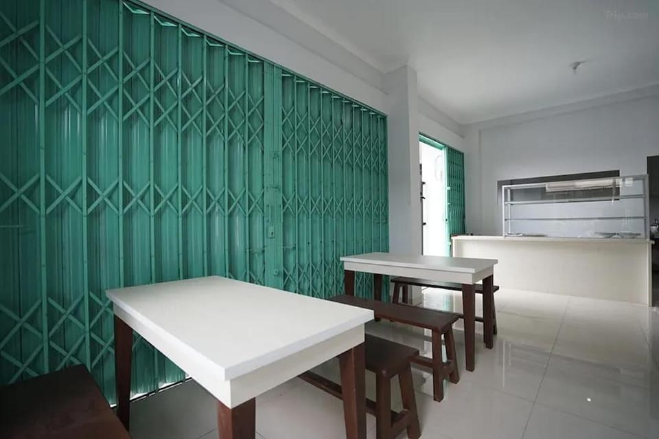 Griya Safitri Syariah Hostel in Indonesia