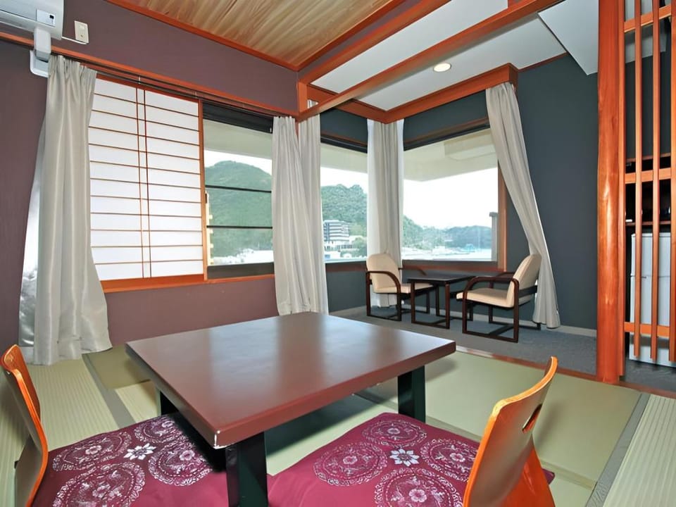 Ooedo-Onsen Monogatari Toi Marine Hotel Hotel in Shizuoka Prefecture