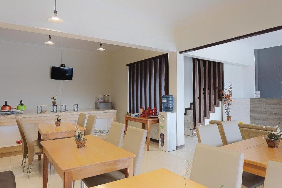 OYO 1474 Hotel Fayadh Hotel in Indonesia