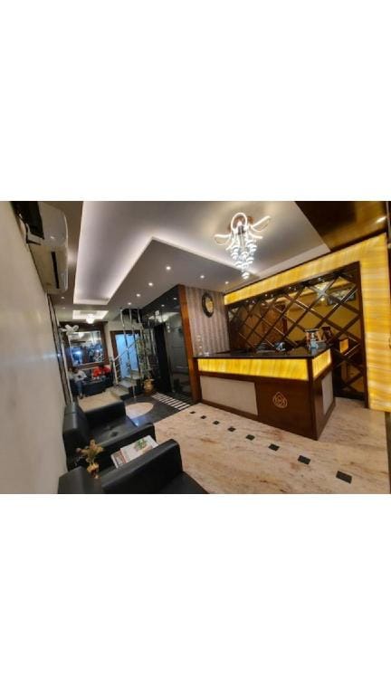 Hotel Golden Crown Hotel in Varanasi