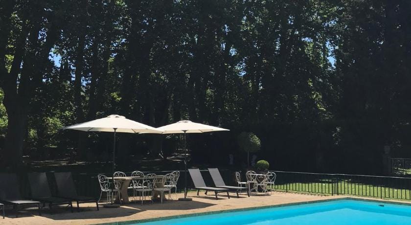 Château de Saint-Girons Bed and Breakfast in Aix-en-Provence