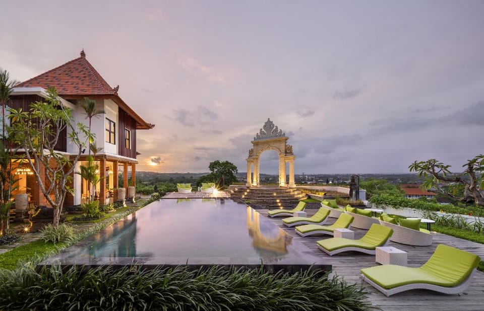 Giri Bhagawan Villas & Spa Hotel in Kuta Selatan