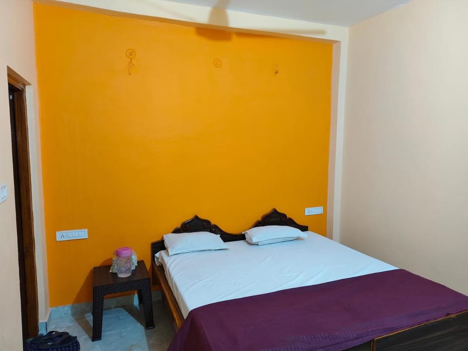 MAYUR paying Guest house Bed and Breakfast in Varanasi