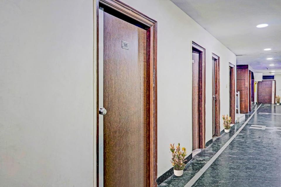 SPOT ON Hotel new simran palace Hotel in Secunderabad