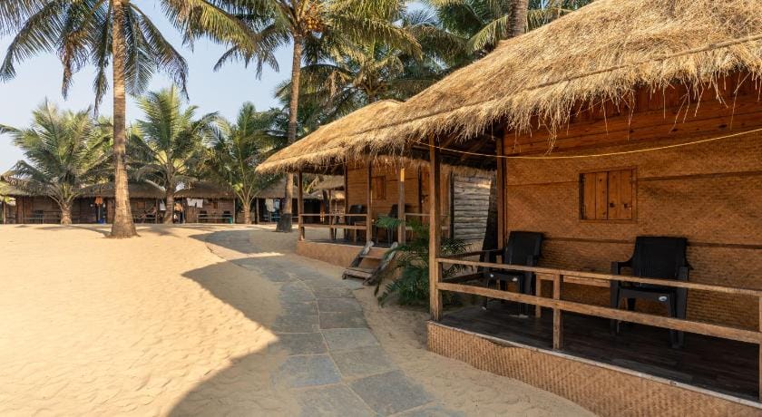 Blue Corner Beach Huts & Restaurant Hotel in Benaulim