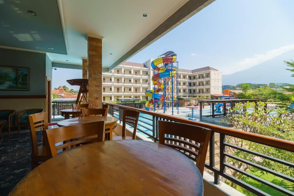 RedDoorz Resort Premium @ Sangkan Hurip Kuningan Hotel in West Java