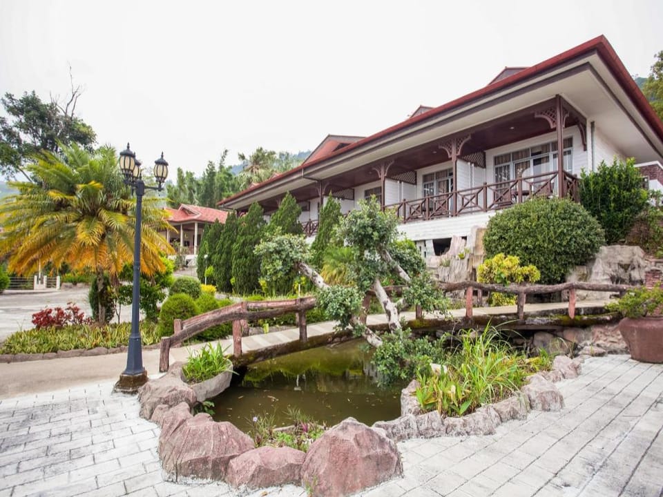Super OYO 89300 Zen Garden Resort Hotel in Sabah