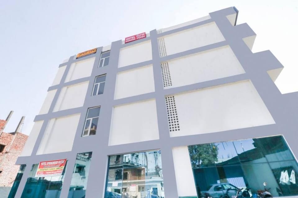 Hotel O Spring Woods Suites Hotel in Chandigarh
