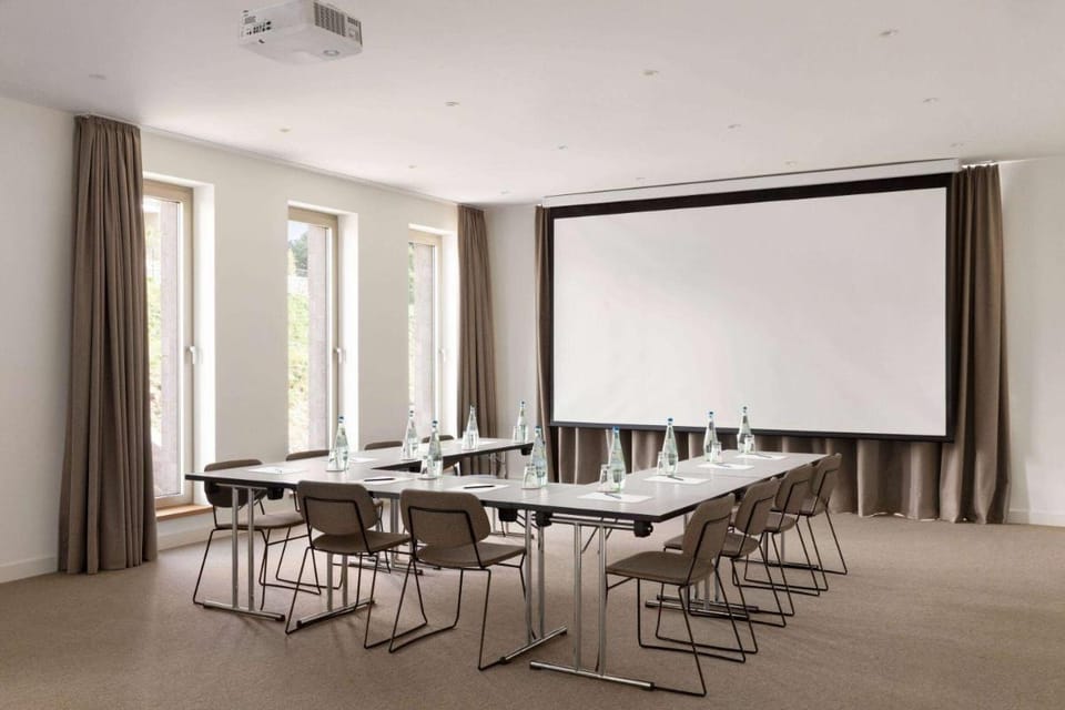 Vienna House by Wyndham MQ Kronberg Hotel in Oberursel