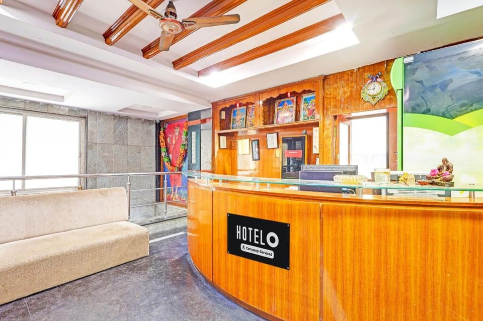 Hotel O Besant Road Hotel in Vijayawada