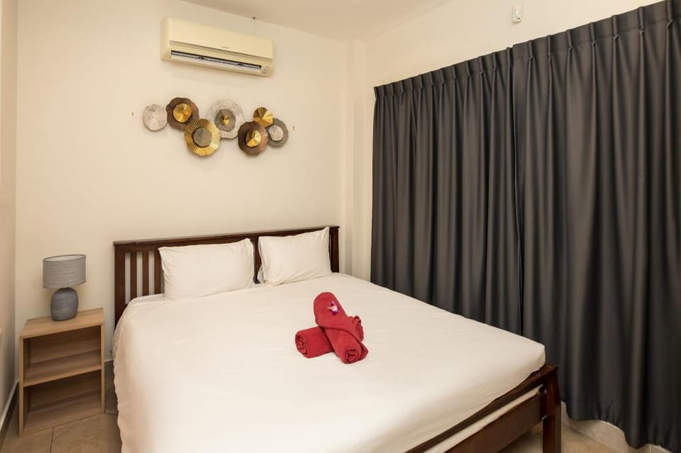 Villa Felicity w/ 5BR, Pool & Garden, near Haiharn Villa in Rawai