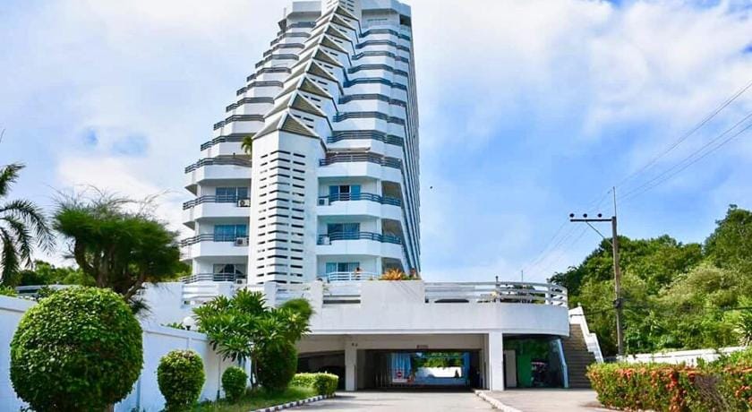 Rayong Condochain By Rainbow Apartment in Phe