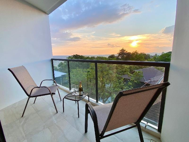 Escape Condominiums Beachfront Suite Studio - E156 Apartment in Chon Buri Changwat