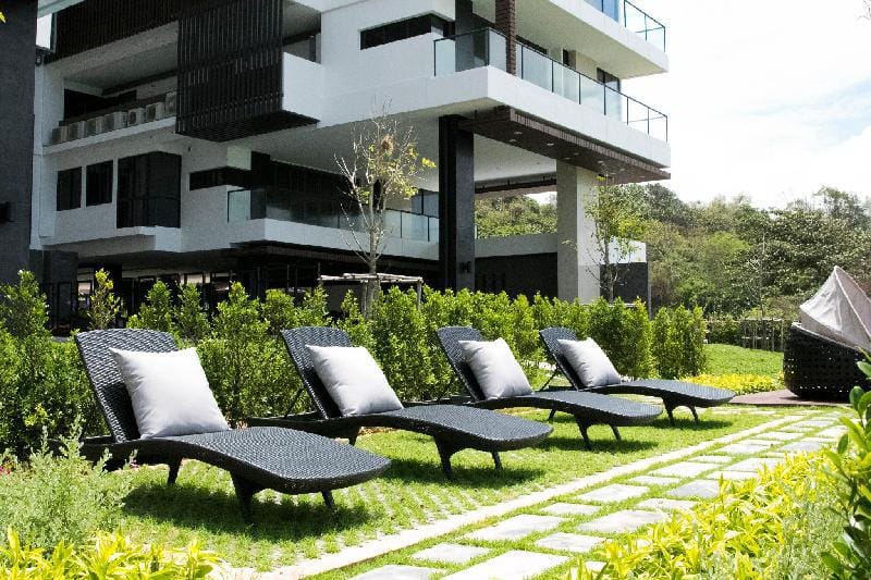 Escape Condominiums Beachfront Suite Studio - E156 Apartment in Chon Buri Changwat