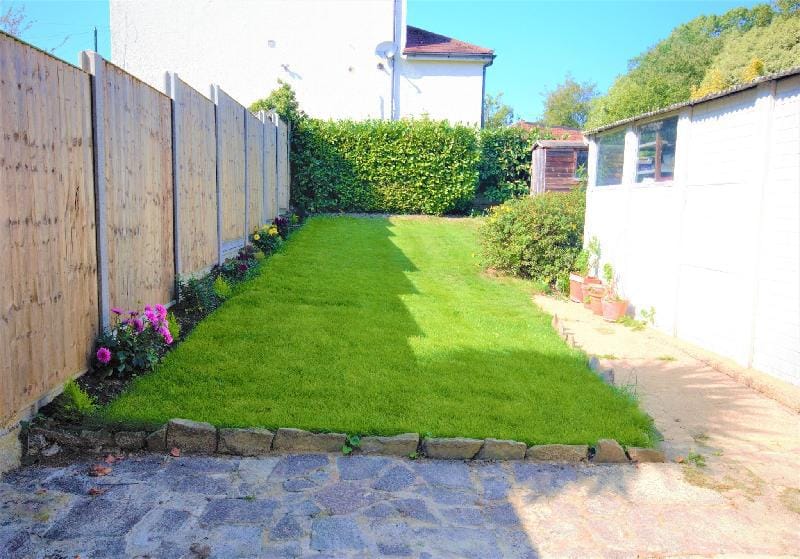 Whole 3 Bedroom House-London. BEST DEAL! Vacation rental in London