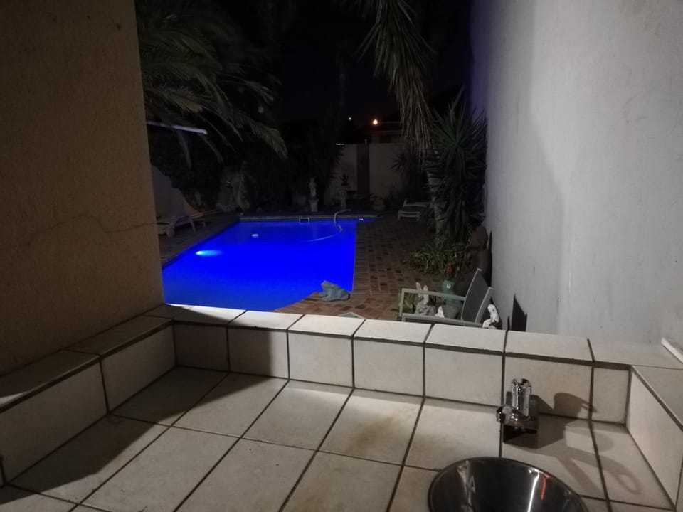 TwinnPalms Accommodation Vacation rental in Cape Town