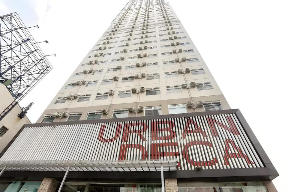 Rom's Place 1 @ Urban Deca Tower Apartment in Mandaluyong