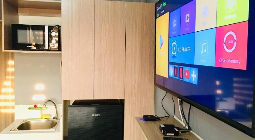 Rom's Place 1 @ Urban Deca Tower Apartment in Mandaluyong