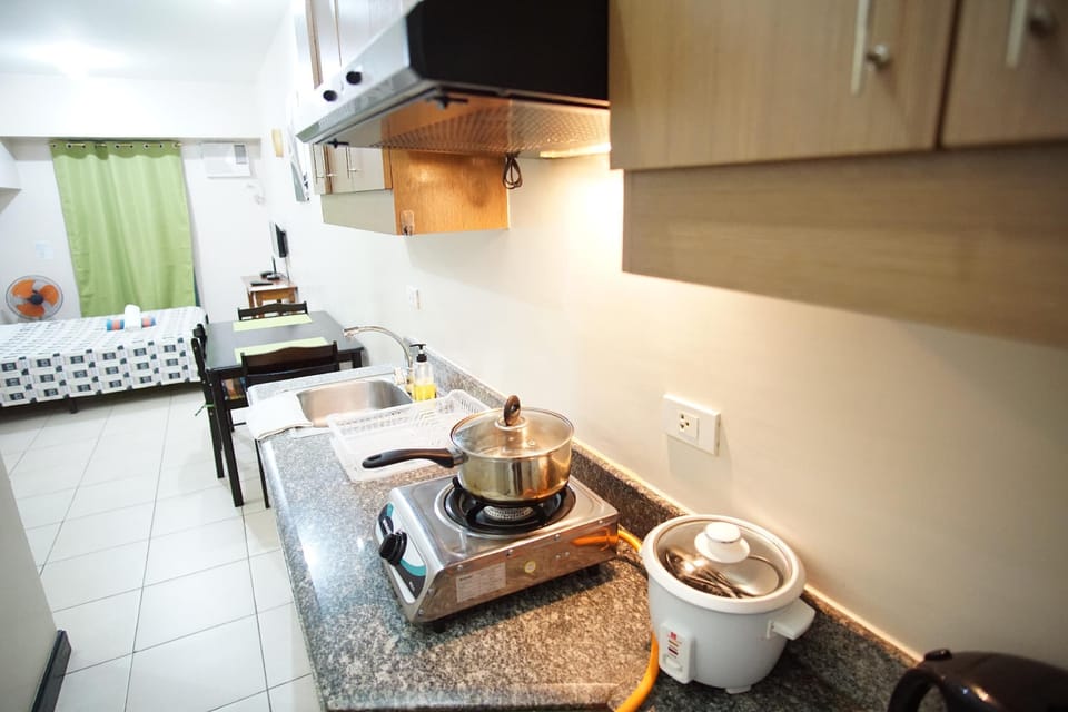memorable leisure studio WiFi Kitchen Apartment in Mandaluyong