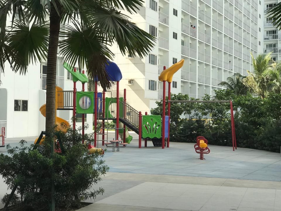 Cozy Staycation at Shore Residences,MOA Pasay city Apartment in Pasay