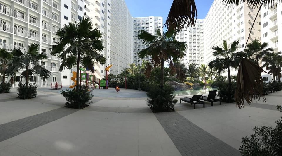 Cozy Staycation at Shore Residences,MOA Pasay city Apartment in Pasay