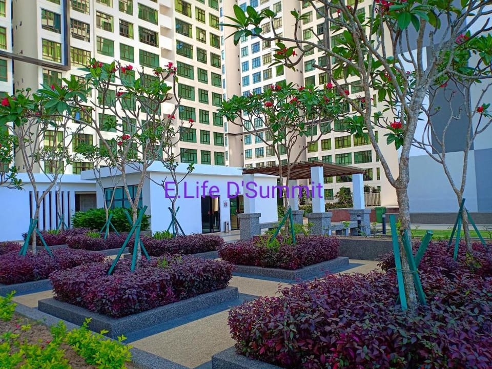 E.Life D'summit Residences
WiFi Apartment in Johor Bahru