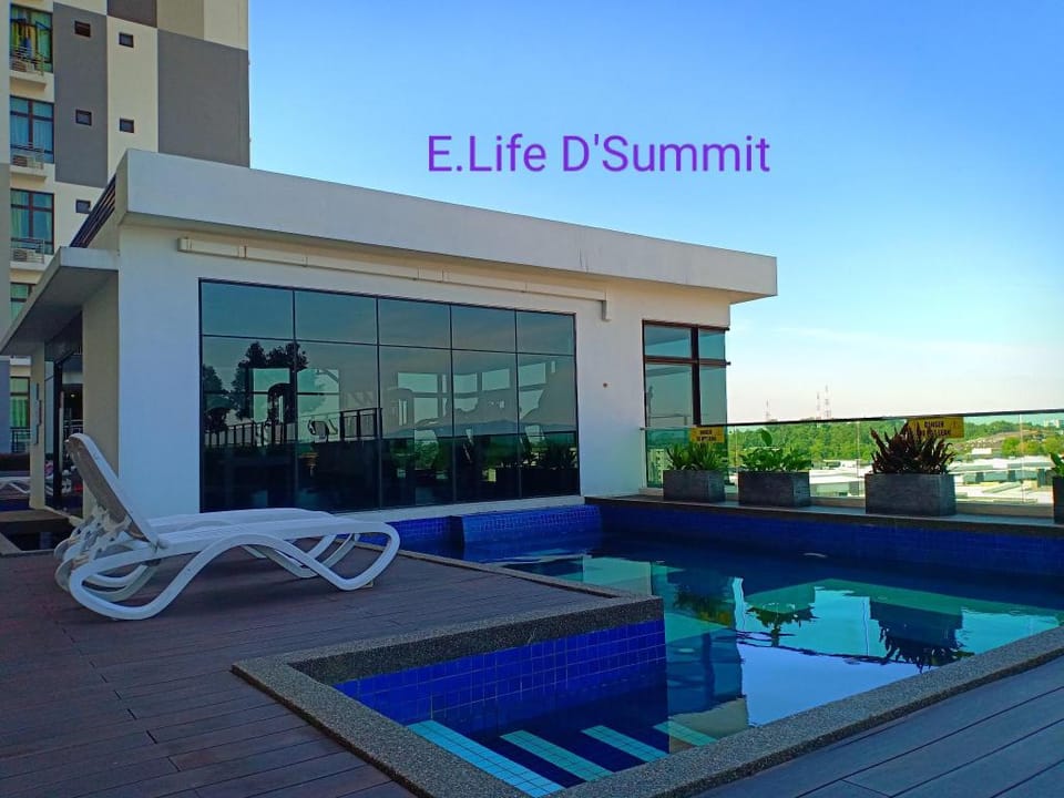 E.Life D'summit Residences
WiFi Apartment in Johor Bahru