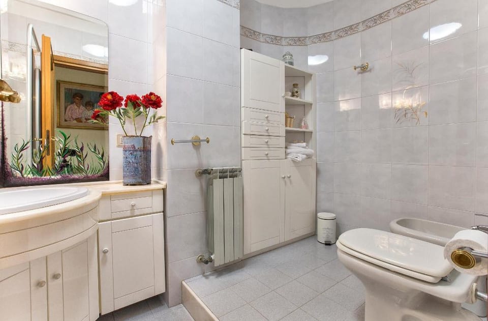 Casa Dony, big brilliant apartment with sea view. Apartment in Alghero