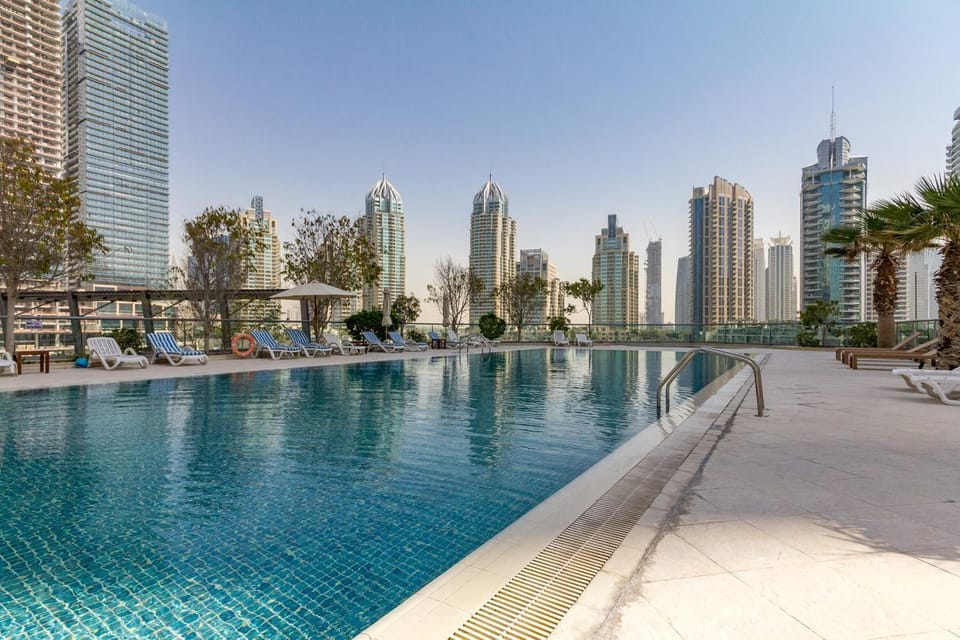 1BR Apartment with Ocean Palm & Atlantis View Apartment in Dubai