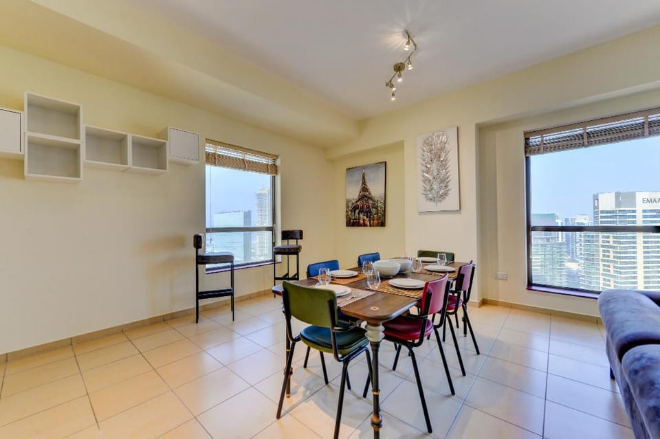 VIP Castles JBR Suites - Spacious 3 BR near Beach Apartment in Dubai