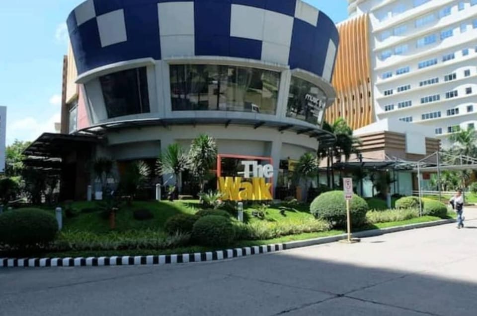 Studio Unit IT Park and Ayala ETB16D (NO WIFI) Apartment in Lapu-Lapu City