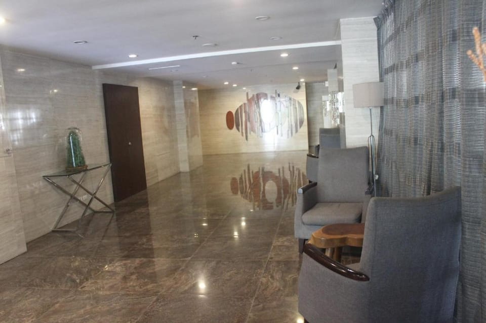Studio Unit IT Park and Ayala ETB16D (NO WIFI) Apartment in Lapu-Lapu City
