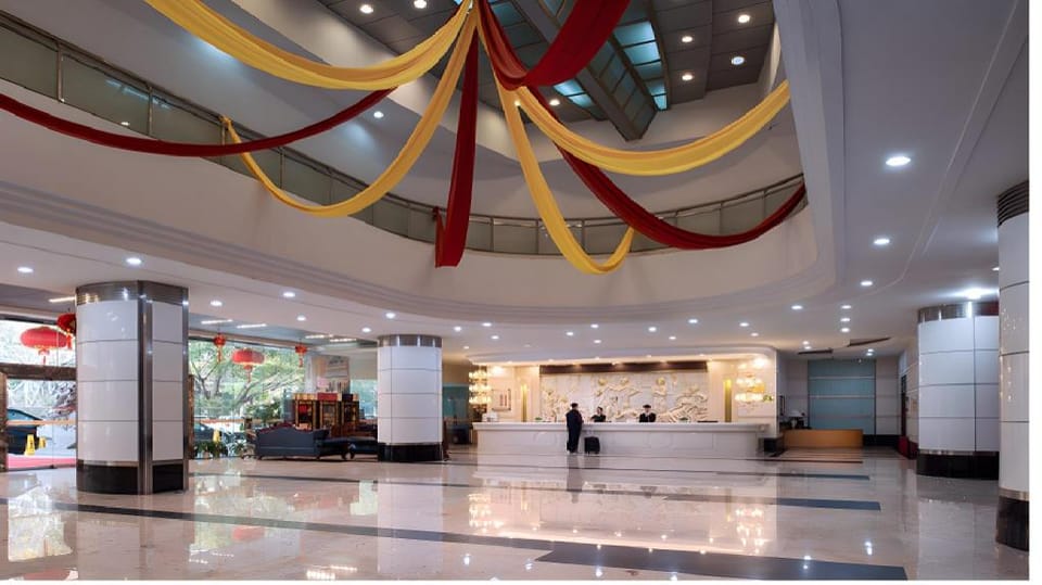 Vienna Hotel Fujian Xiamen Jichang Jiangtou Metro Station Hotel in Xiamen