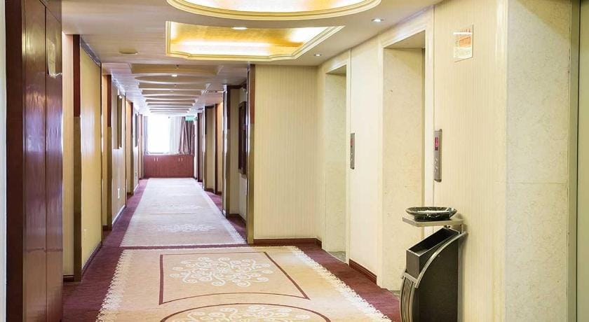 Vienna Hotel Chengdu Convention and Exhibition Center Huayang Metro Station Hotel in Chengdu