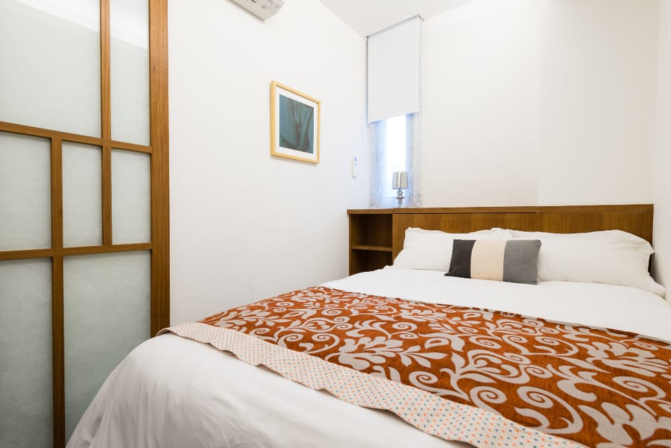 MRT Downtown Boutique A Apt 2-4P (Monthly) Apartment in Taipei City