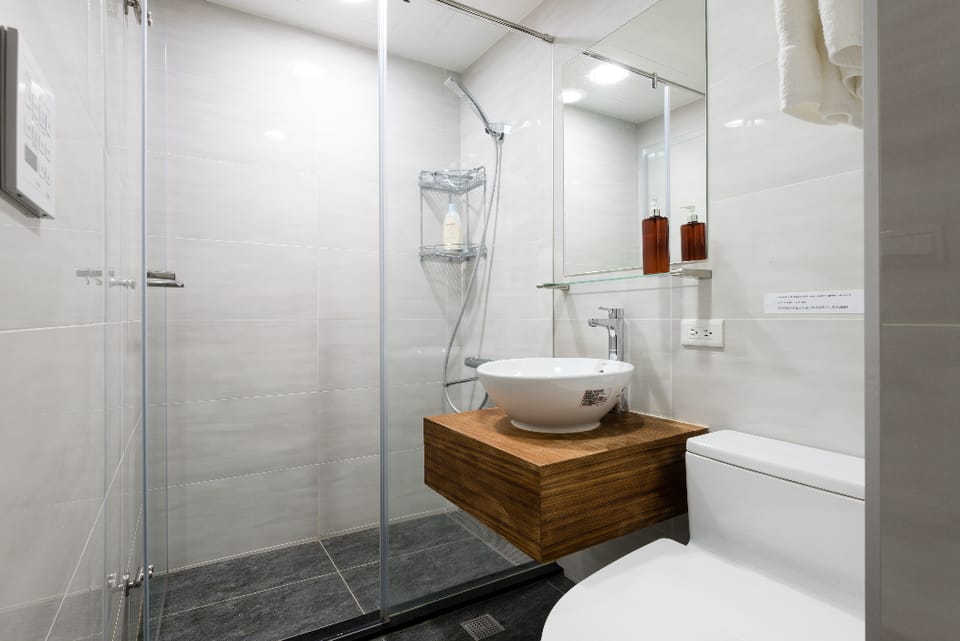 MRT Metro Downtown AB Apt 4-9P Apartment in Taipei City