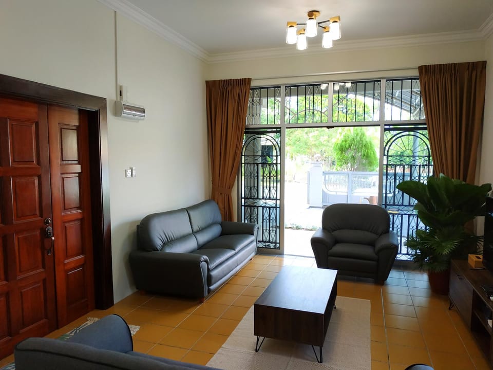 Spacious Semi-D | BBQ | Big Group | Kota Kinabalu Vacation rental in Kota Kinabalu