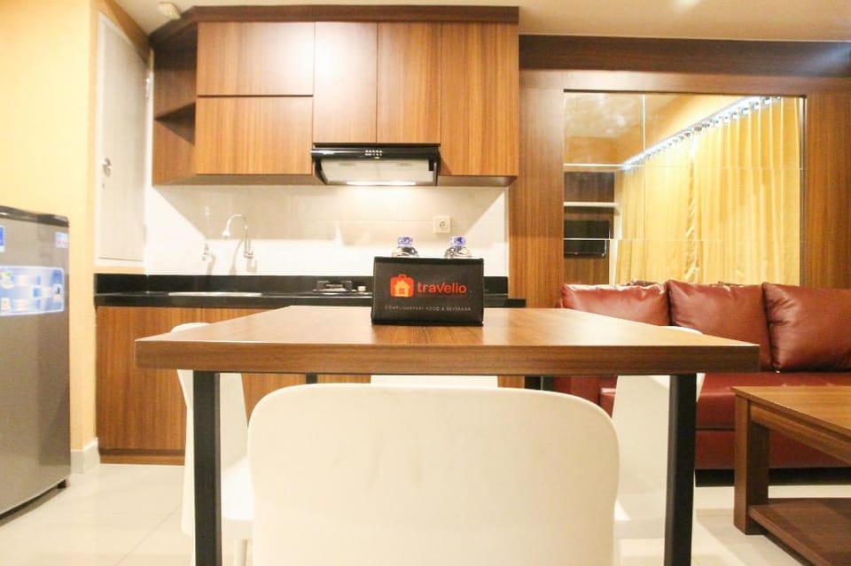 Modern 2BR Grand Kamala Lagoon Apt By Travelio Apartment in West Java