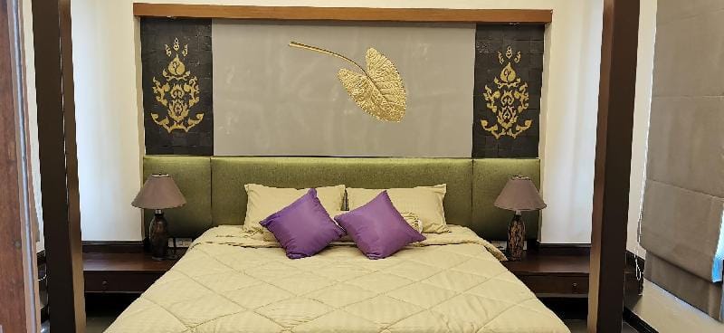 4+1 Bedrooms Thai Style Pool Villa Villa in Pattaya City
