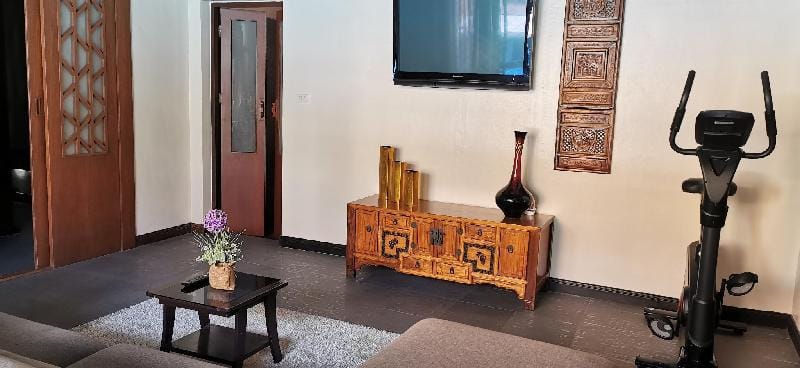 4+1 Bedrooms Thai Style Pool Villa Villa in Pattaya City