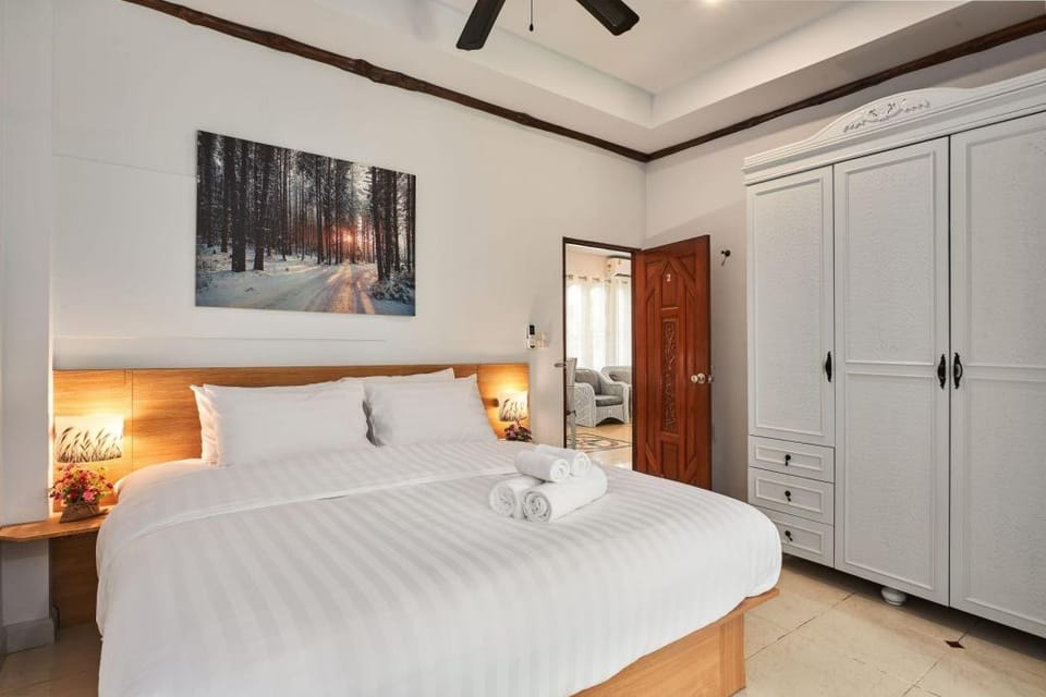 SIAM GALA, Pool/Sauna/Snooker/Karaoke Room/BBQ Villa in Pattaya City