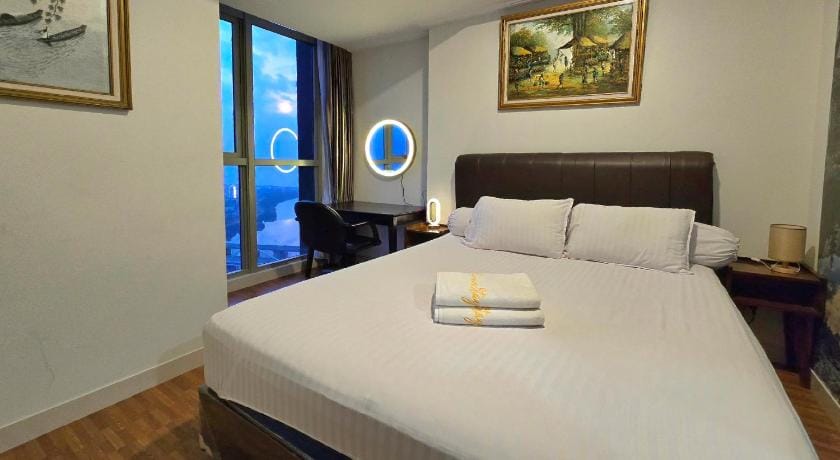 Gold Coast PIK Sea View Apartments by LongeSuites Hotel in Jakarta